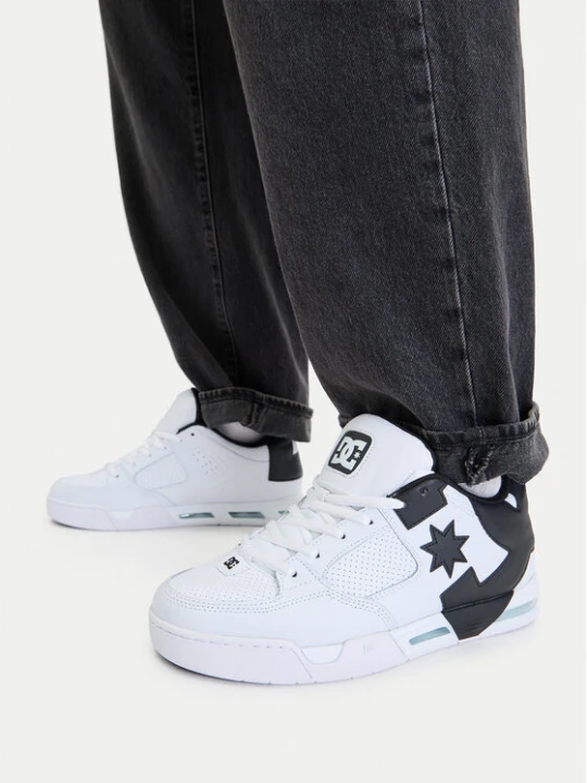 Zdjęcie produktu Sneakersy DC Shoes EO-DC COMMAND DC02220102 Biały