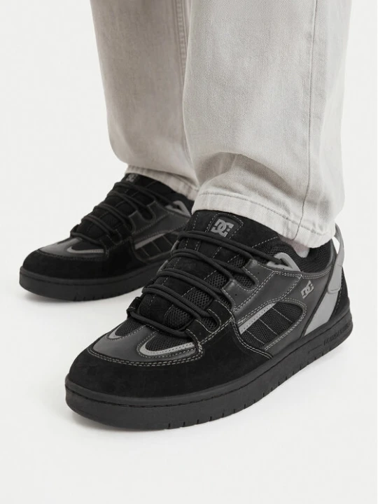 Zdjęcie produktu Sneakersy DC Shoes EO-MP40-MC-250515W Czarny