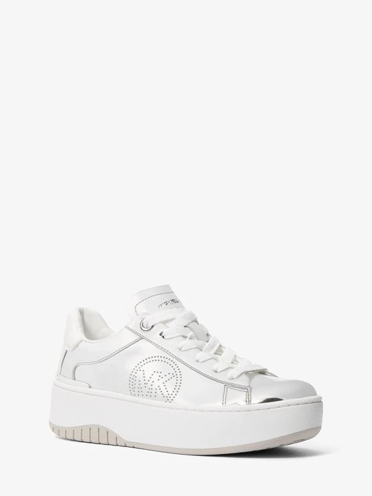 Zdjęcie produktu Sneakersy Dottie z metalicznej skóry na platformie Michael Kors SREBRNY (Srebrny)