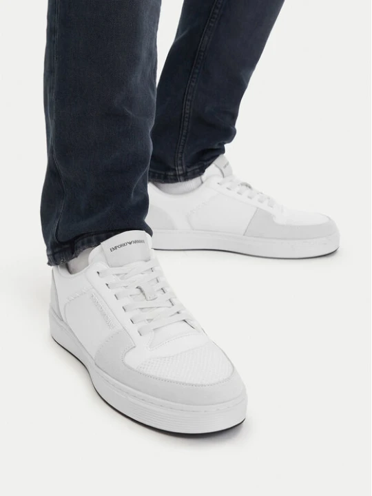 Zdjęcie produktu Sneakersy Emporio Armani EM005293 AF24321 M0360 Biały