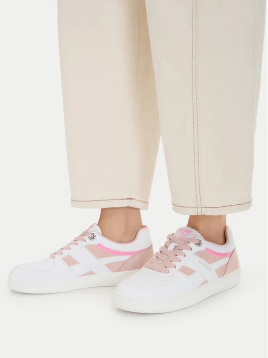 Zdjęcie produktu Sneakersy Guess FLPNM2 ELE12 Biały