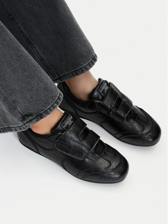 Zdjęcie produktu Sneakersy Guess Jeans EO-GSJ0906 Czarny