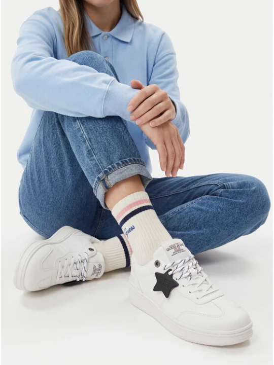 Zdjęcie produktu Sneakersy Guess Jeans EO-GSJ120 Kremowy