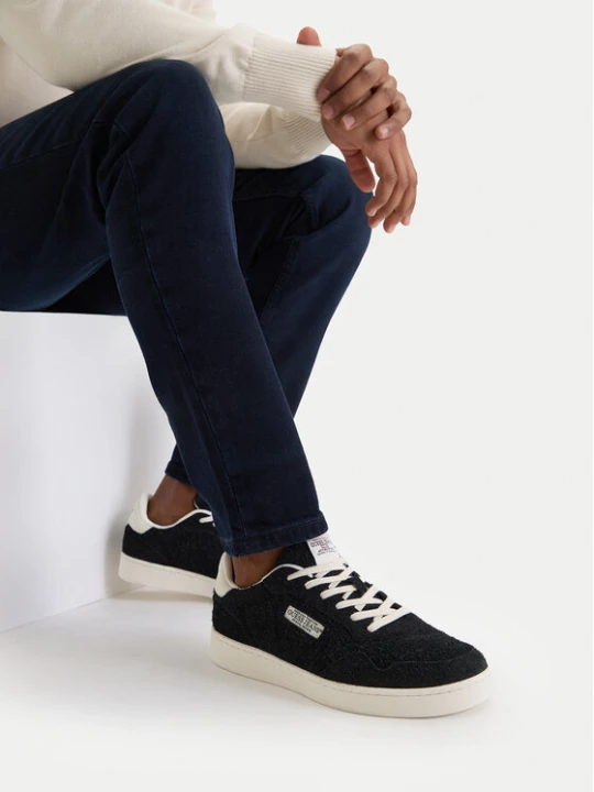Zdjęcie produktu Sneakersy Guess Jeans EO-LUNARI-02 WE Czarny