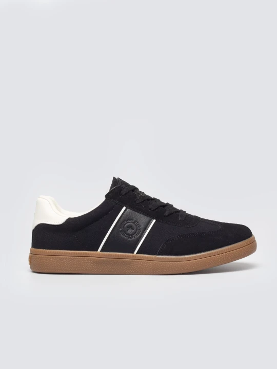Zdjęcie produktu sneakersy męskie z białymi akcentami czarne tt174129 906 Big Star
