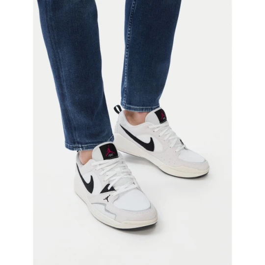 Zdjęcie produktu Sneakersy Nike Jordan CMFT Era HJ6777 100 Biały