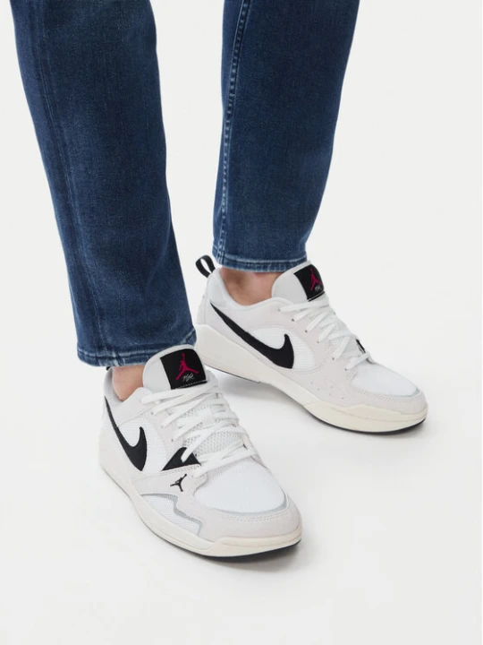 Zdjęcie produktu Sneakersy Nike Jordan CMFT Era HJ6777 100 Biały