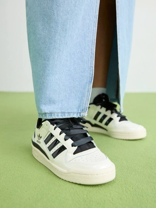 Zdjęcie produktu Sneakersy niskie adidas Originals mleczny