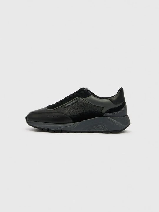 Zdjęcie produktu Sneakersy niskie Aigner czarny