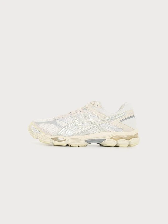 Zdjęcie produktu Sneakersy niskie Asics mleczny