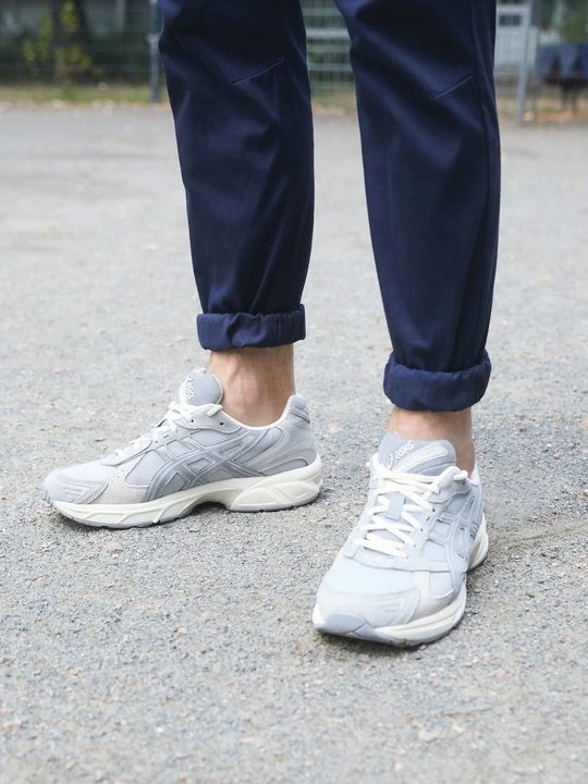 Zdjęcie produktu Sneakersy niskie Asics szary