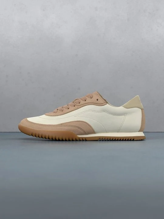 Zdjęcie produktu Sneakersy niskie Boss mleczny
