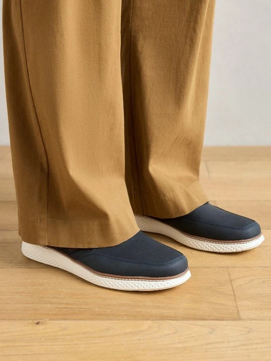 Zdjęcie produktu Sneakersy niskie Bugatti granatowy