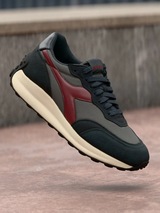 Zdjęcie produktu Sneakersy niskie Diadora czarny