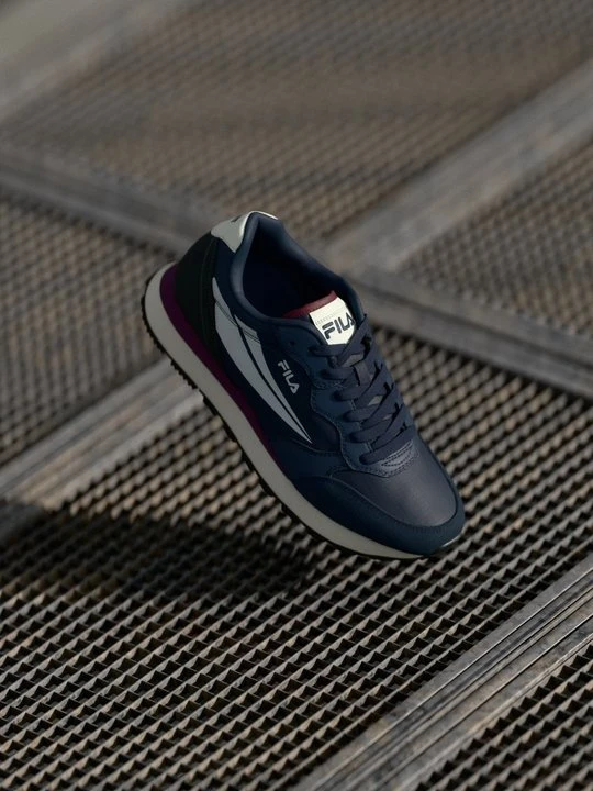 Zdjęcie produktu Sneakersy niskie Fila granatowy