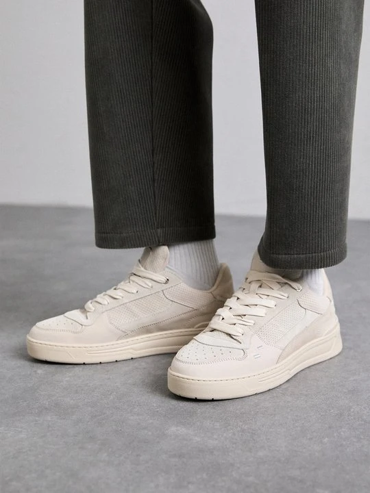 Zdjęcie produktu Sneakersy niskie Filling Pieces mleczny