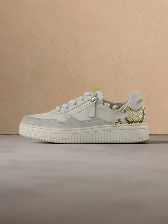 Zdjęcie produktu Sneakersy niskie Gabor mleczny