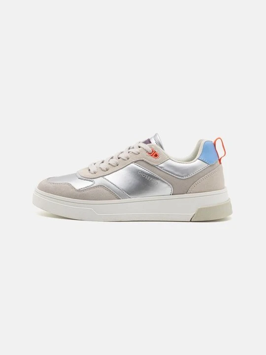 Zdjęcie produktu Sneakersy niskie Gioseppo srebrny