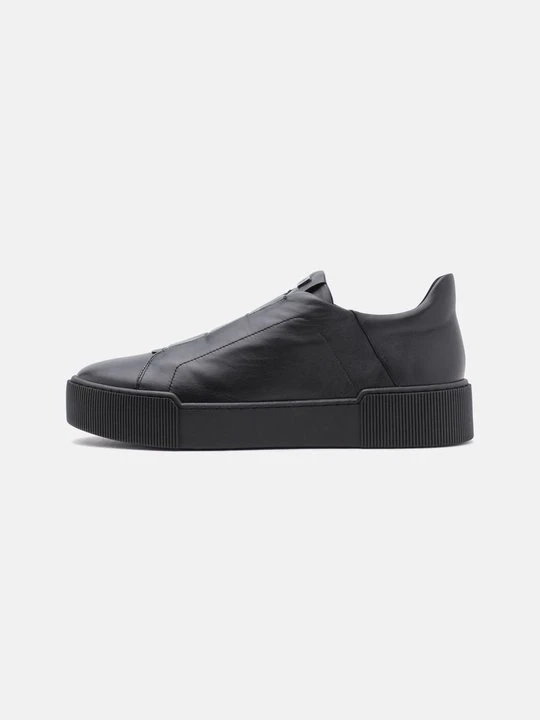 Zdjęcie produktu Sneakersy niskie HÖGL czarny