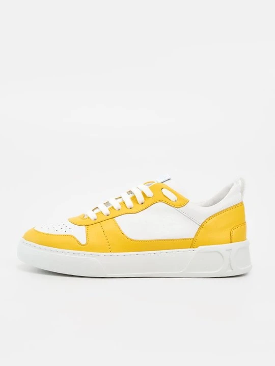 Zdjęcie produktu Sneakersy niskie HÖGL mleczny