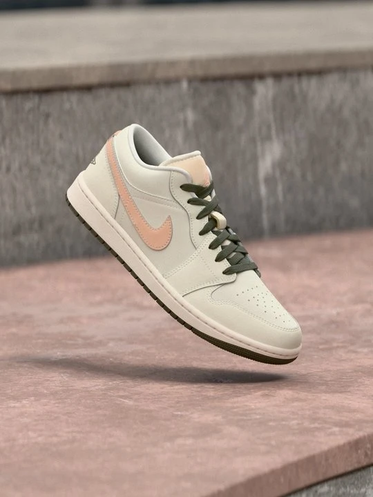 Zdjęcie produktu Sneakersy niskie Jordan mleczny