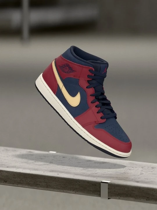 Zdjęcie produktu Sneakersy niskie Jordan ciemnoczerwony