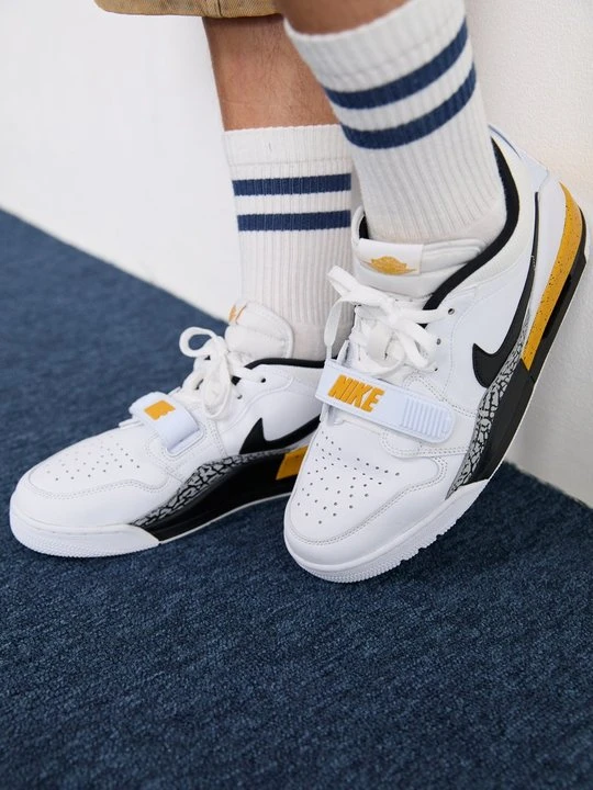 Zdjęcie produktu Sneakersy niskie Jordan biały