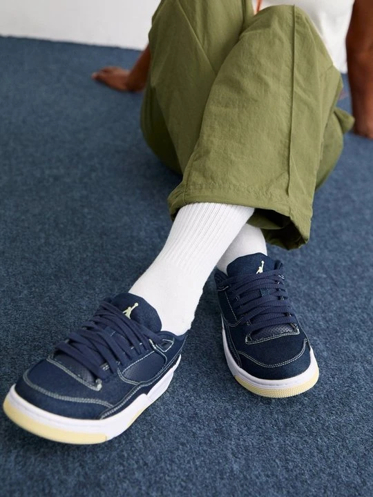 Zdjęcie produktu Sneakersy niskie Jordan ciemnoniebieski