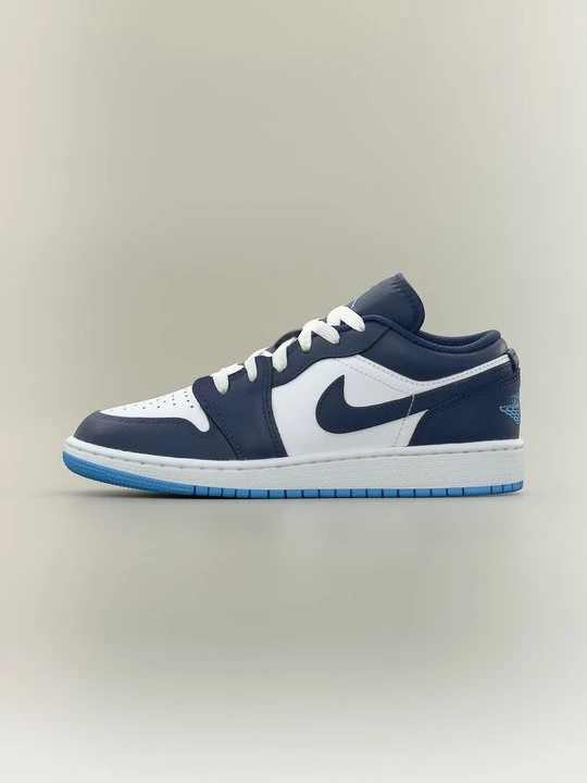 Zdjęcie produktu Sneakersy niskie Jordan granatowy