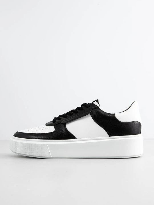 Zdjęcie produktu Sneakersy niskie Kennel & Schmenger czarny