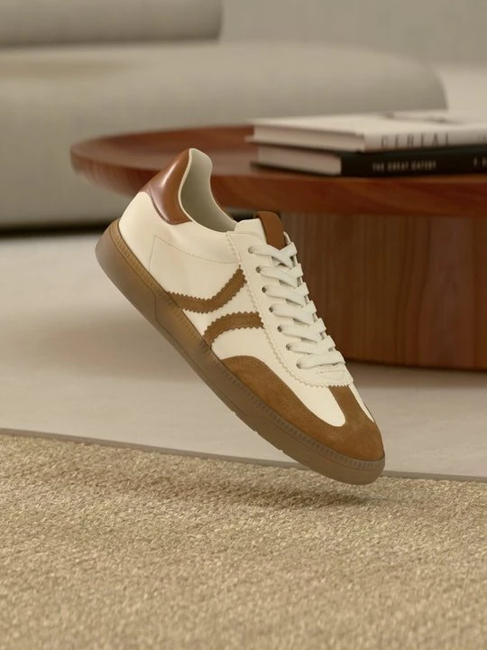 Zdjęcie produktu Sneakersy niskie Kennel & Schmenger koniakowy
