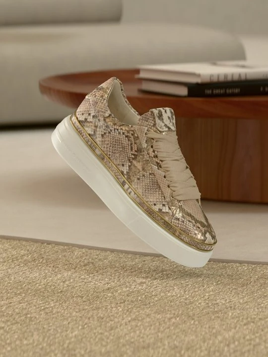 Zdjęcie produktu Sneakersy niskie Kennel & Schmenger złoty
