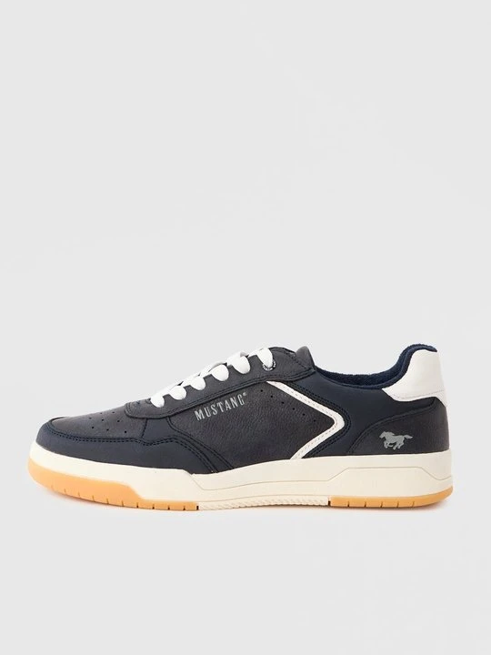 Zdjęcie produktu Sneakersy niskie Mustang granatowy
