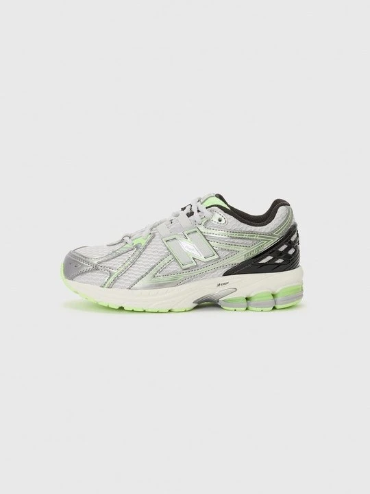 Zdjęcie produktu Sneakersy niskie New Balance srebrny