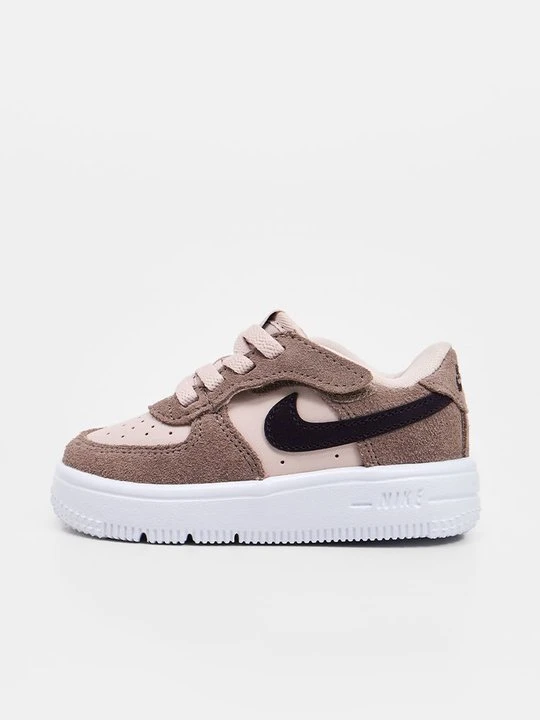 Zdjęcie produktu Sneakersy niskie Nike czerwony