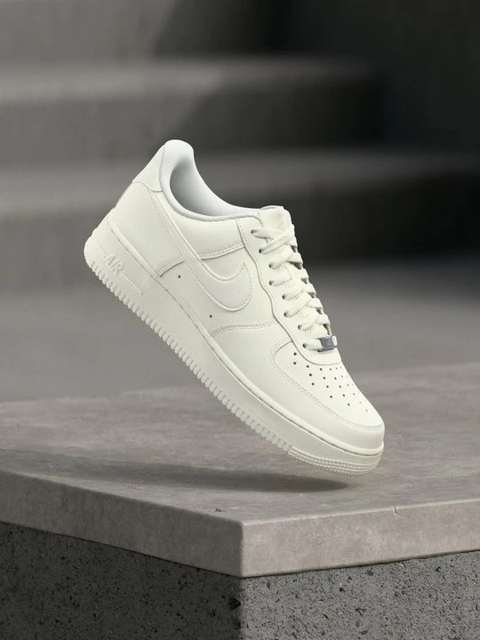 Zdjęcie produktu Sneakersy niskie Nike mleczny