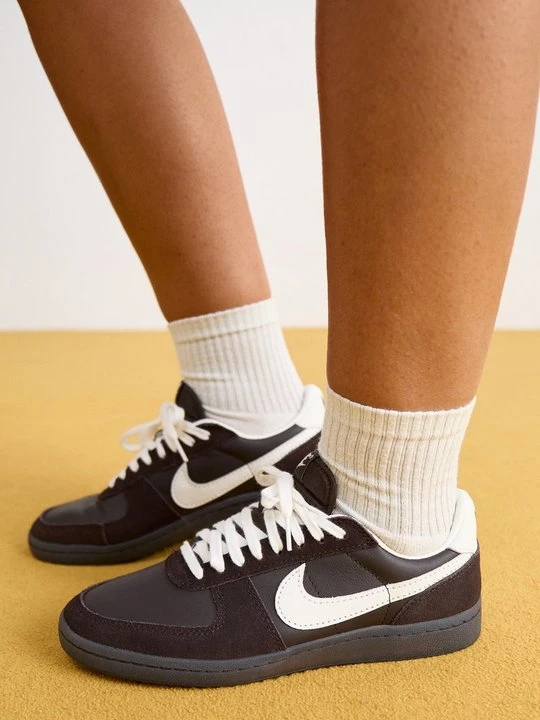 Zdjęcie produktu Sneakersy niskie Nike ciemnobrązowy