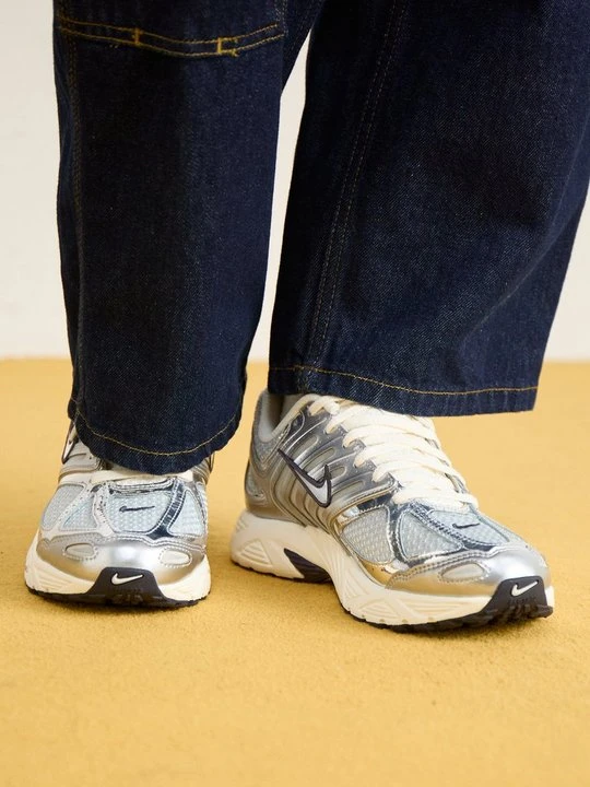 Zdjęcie produktu Sneakersy niskie Nike szary