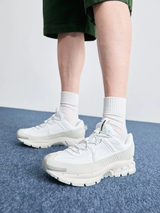 Zdjęcie produktu Sneakersy niskie Nike mleczny