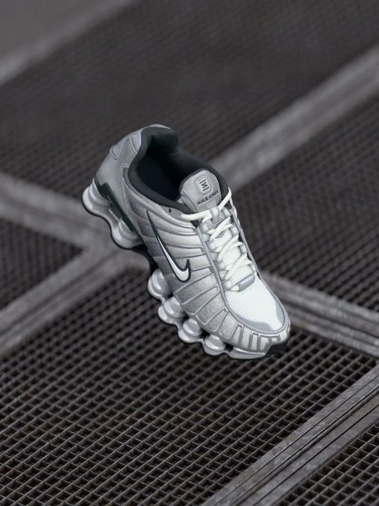 Zdjęcie produktu Sneakersy niskie Nike srebrny