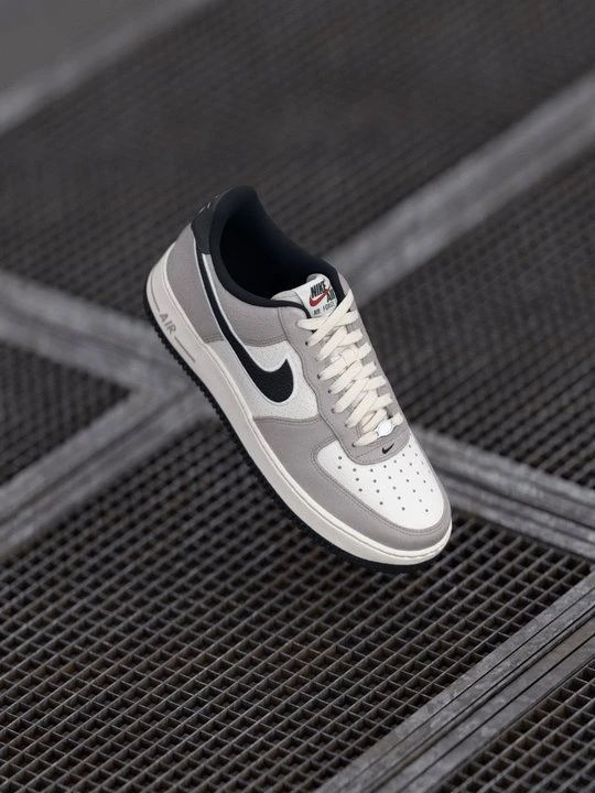 Zdjęcie produktu Sneakersy niskie Nike jasnoszary