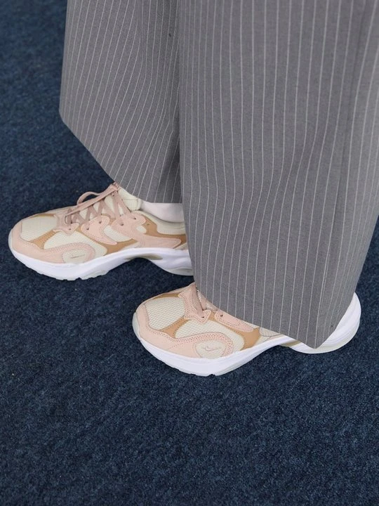 Zdjęcie produktu Sneakersy niskie Nike beżowy
