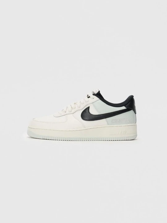 Zdjęcie produktu Sneakersy niskie Nike mleczny