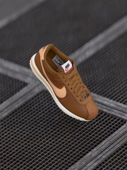 Zdjęcie produktu Sneakersy niskie Nike brązowy