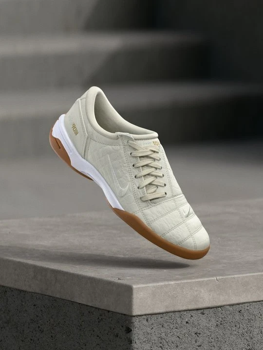 Zdjęcie produktu Sneakersy niskie Nike mleczny