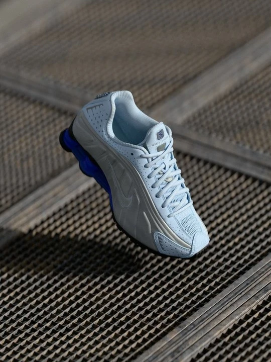 Zdjęcie produktu Sneakersy niskie Nike srebrny