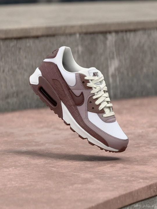 Zdjęcie produktu Sneakersy niskie Nike ciemnoliliowy