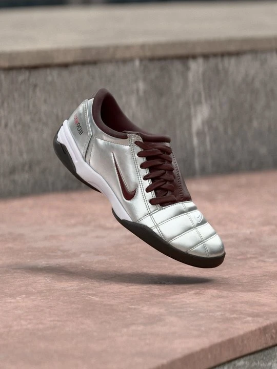 Zdjęcie produktu Sneakersy niskie Nike srebrny