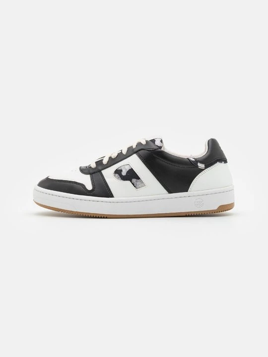 Zdjęcie produktu Sneakersy niskie Panafrica czarny