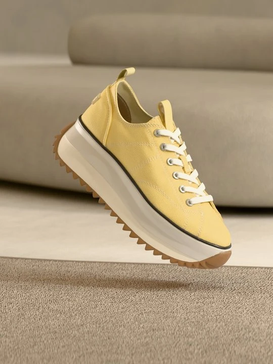Zdjęcie produktu Sneakersy niskie Tamaris żółty
